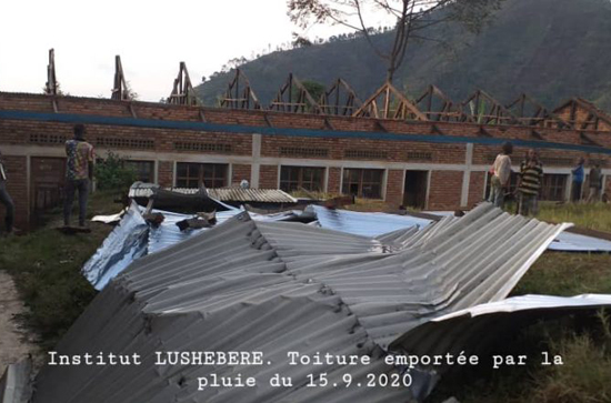 la toiture de l’Institut Lushebere emporté par la pluie/©Photo Maendeleo