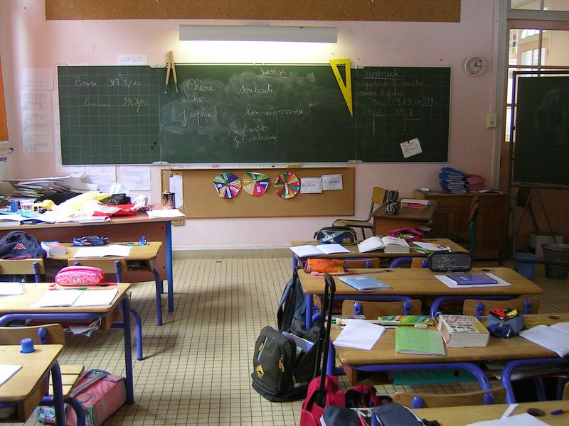 Salle de classe d'une école française/Photo Wikipédia